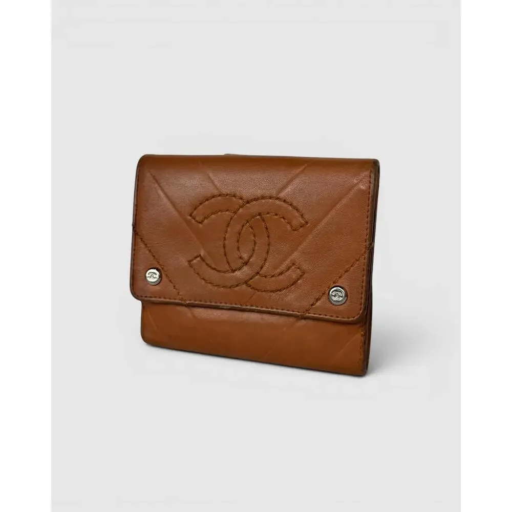 Chanel 2005 Tan Leather Stitch Bifold Wallet